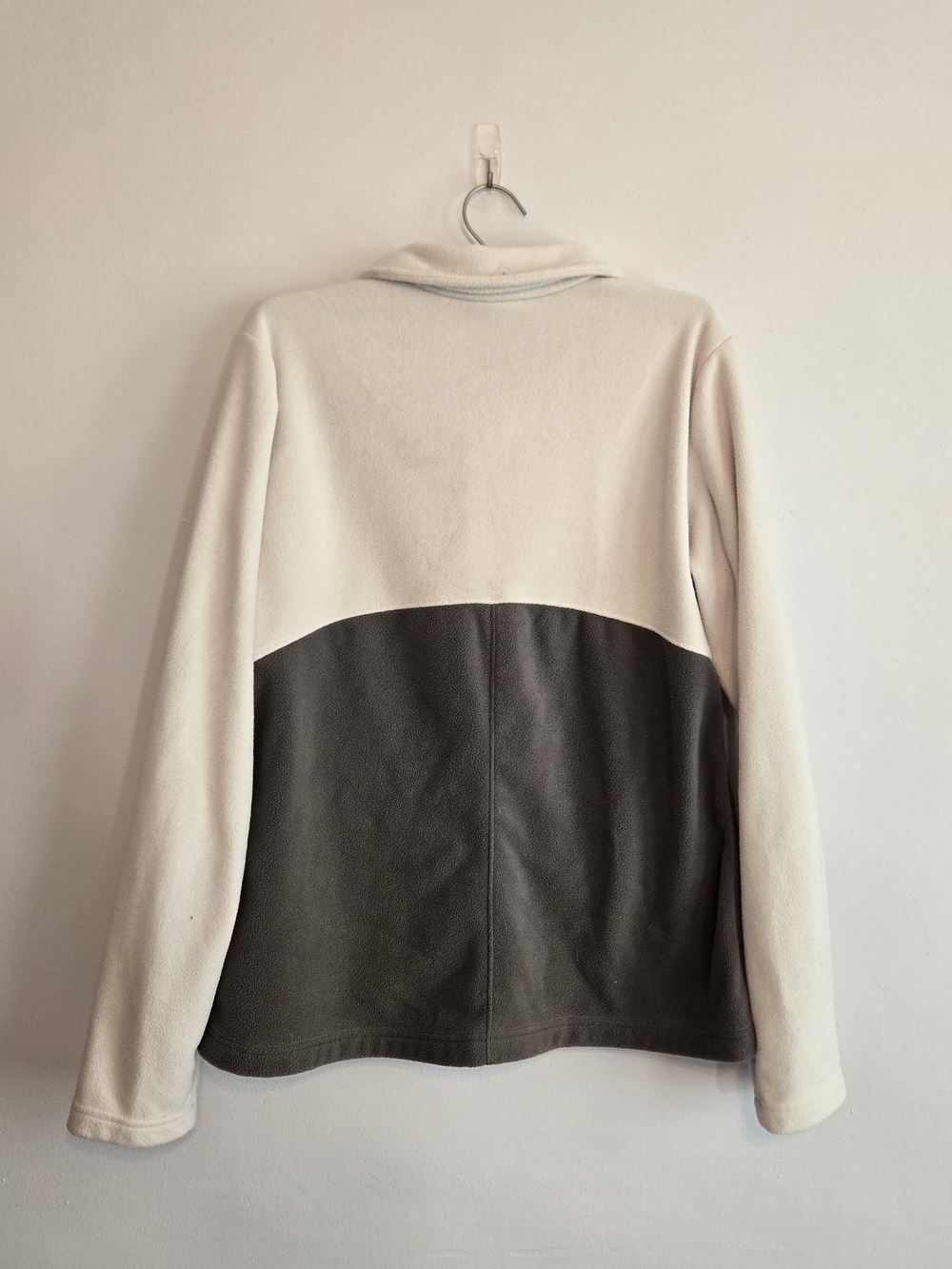 Columbia Two-Tone Fleece Jacket - Cream & Dark Gray - Picture 2 of 4